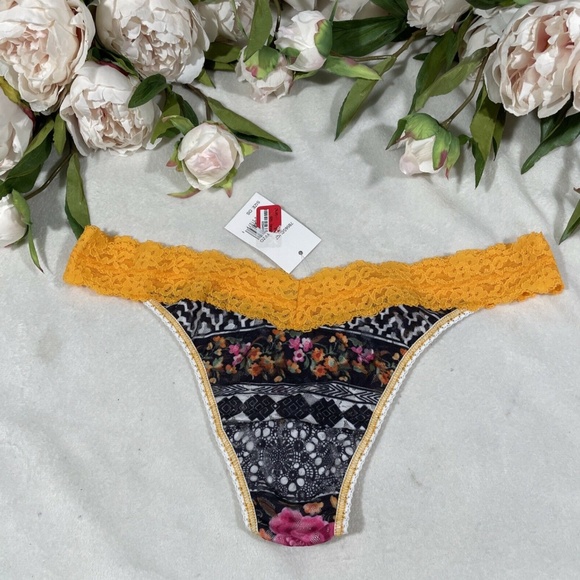 NWT Hanky Panky (4811) Lace Original Rise‎ Thong in Floral Aztec [SZ O/S ] - Picture 1 of 11